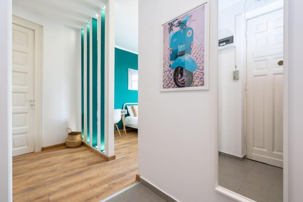 Holiday Vibe - 2R Apartment In Piata Romana Bucharest Exterior photo